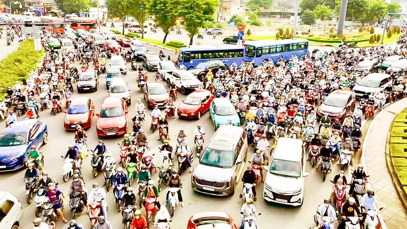 Tháo điểm nghẽn giao thông cửa ngõ phía Đông và Tây TPHCM: Giảm lãng phí, thúc đẩy phát triển
