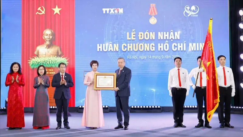 Tổng Bí thư Tô Lâm đã trao tặng Huân chương Hồ Chí Minh cho Thông tấn xã Việt Nam