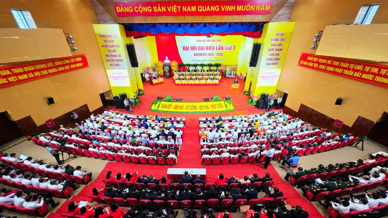 Bí thư Tỉnh uỷ Vĩnh Long Ngô Chí Cương phát biểu khai mạc đại hội