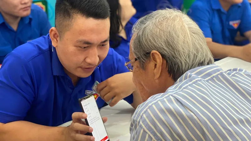 Đưa công nghệ số đến từng hộ dân