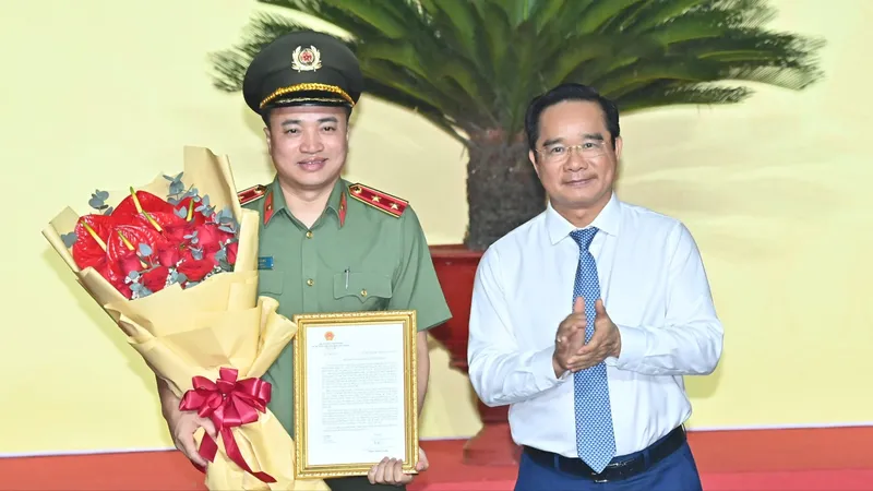 Công an TPHCM nhận thư khen của Thủ tướng Chính phủ