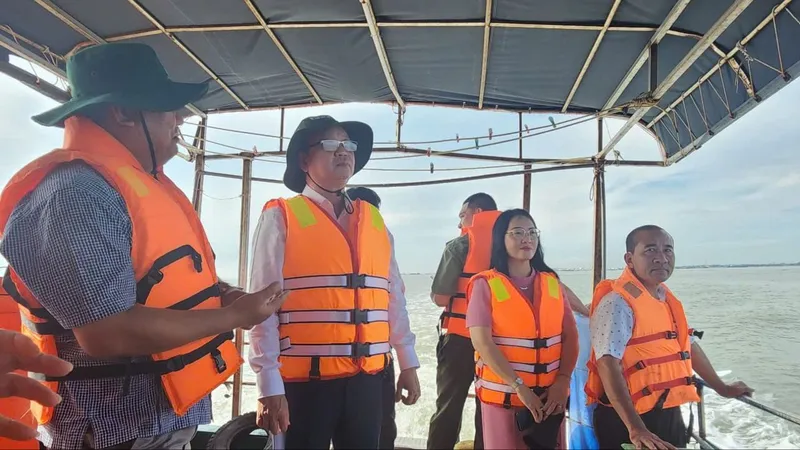 Chống khai thác IUU: Quyết liệt từ các xã trên vùng biển Cần Giờ, TPHCM