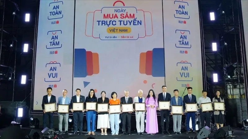 Khai mạc “Ngày mua sắm trực tuyến Việt Nam - Online Friday 2025”