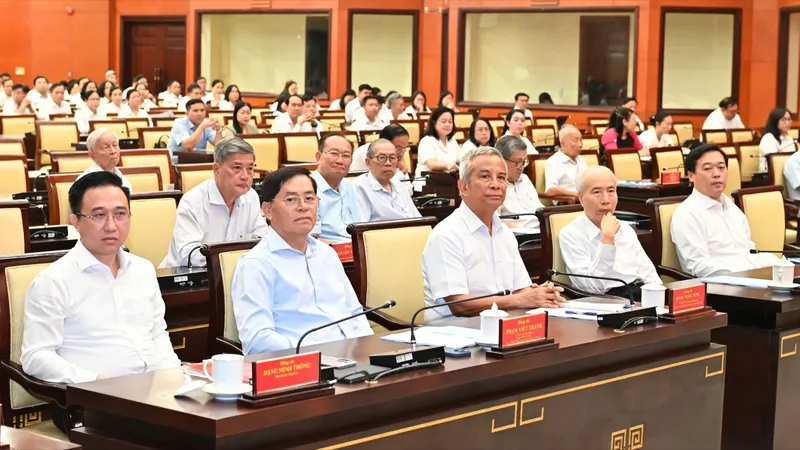 TPHCM học tập, quán triệt Nghị quyết Đại hội đại biểu Đảng bộ lần thứ I