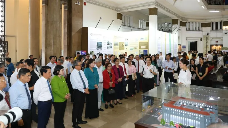 Triển lãm 1.500 hiện vật đồng tiền Việt Nam 