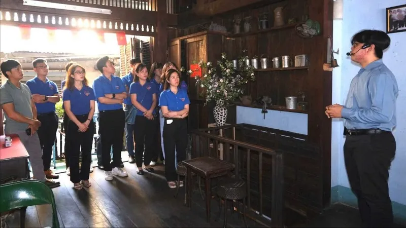 Di sản của niềm tin son sắt
