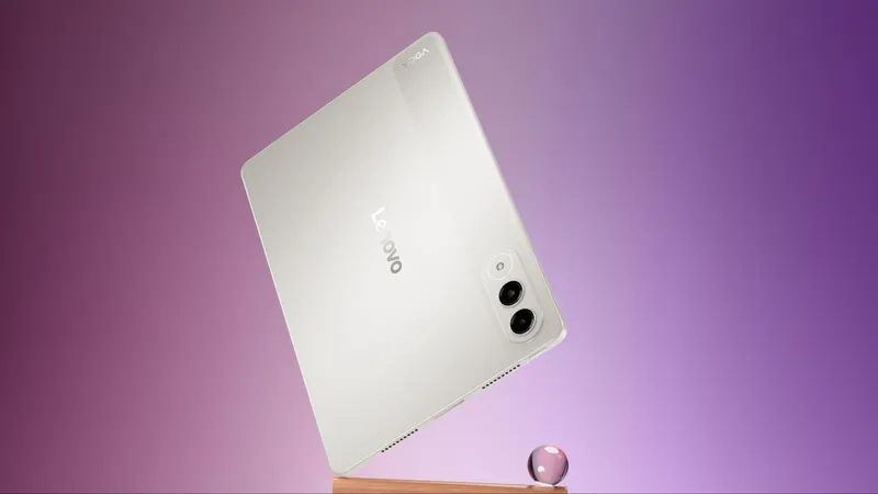 Lenovo Yoga Tab tái định nghĩa tính di động và sáng tạo nhờ AI