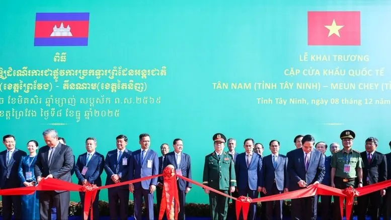 Thủ tướng Việt Nam, Campuchia dự lễ khai trương cặp cửa khẩu Tân Nam - Meun Chey 