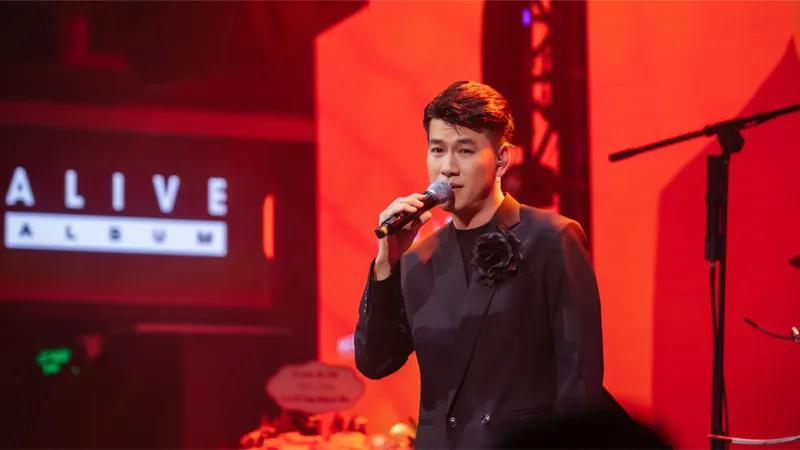 Hồ Trung Dũng lan tỏa thông điệp yêu thương qua album mới