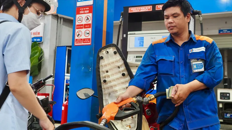 Sẵn sàng cung ứng đại trà xăng E10 từ năm 2026