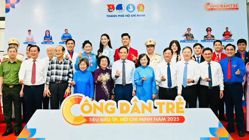 Vinh danh 12 “Công dân trẻ tiêu biểu TPHCM” năm 2025 