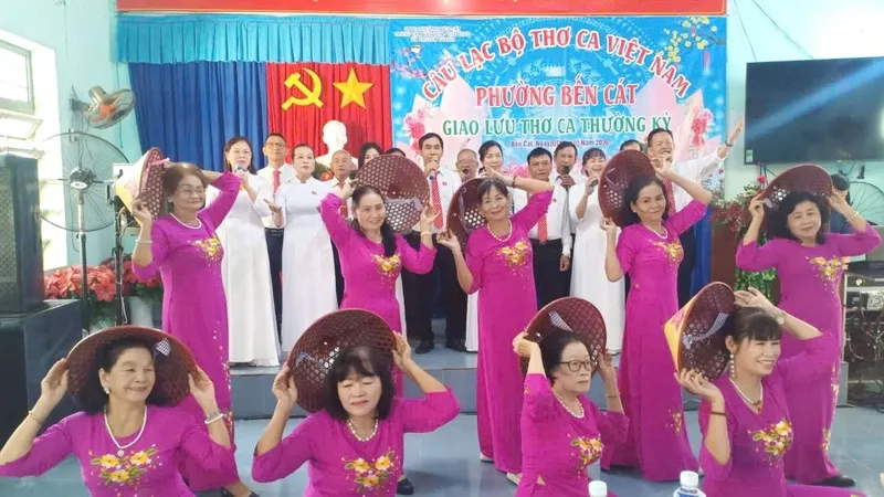 Thêm sân chơi cho người yêu thơ phường Bến Cát