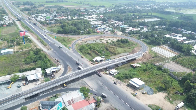 Nhiều vi phạm trong dự án nâng cấp mặt đường tuyến Lộ Tẻ - Rạch Sỏi