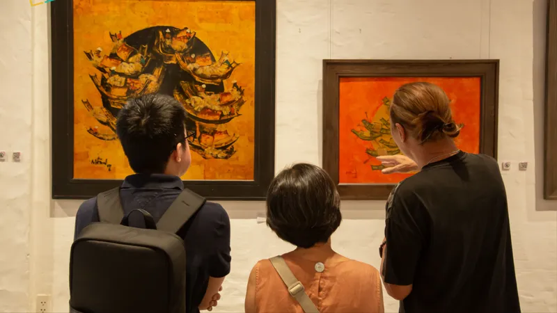 Dấu ấn sơn mài Ngô Thành Nhân - Ký ức vàng son
