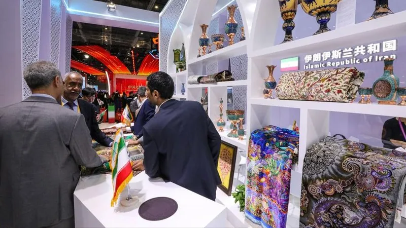 Tổng thống Mỹ áp mức thuế quan 25% đối với các đối tác thương mại của Iran