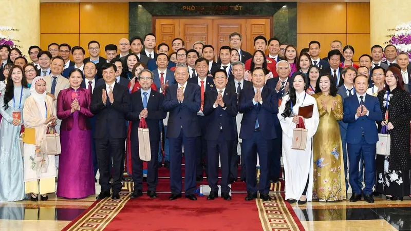 Cộng đồng người Việt Nam ở nước ngoài là nguồn lực đặc biệt quan trọng của khối đại đoàn kết toàn dân tộc