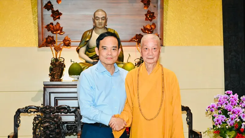 Bí thư Thành ủy TPHCM Trần Lưu Quang thăm, chúc tết chức sắc tiêu biểu các tôn giáo