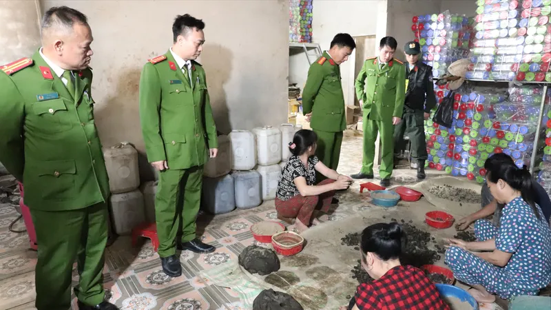 Triệt phá đường dây sản xuất thuốc đông y giả quy mô lớn