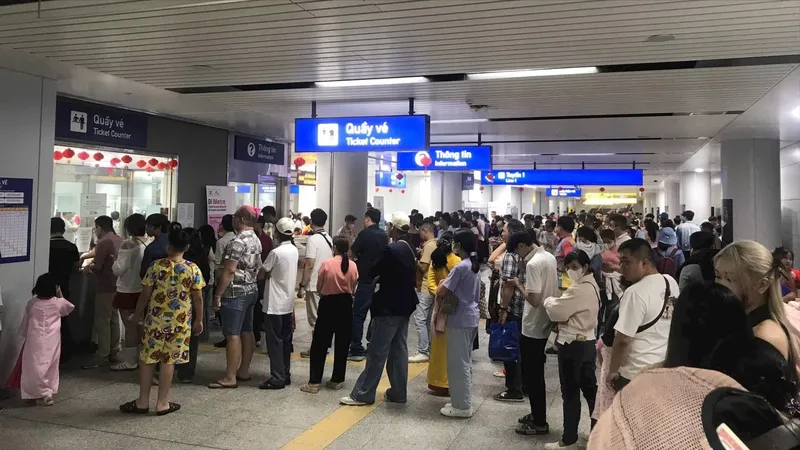 TPHCM miễn vé xe buýt, metro dịp tết 