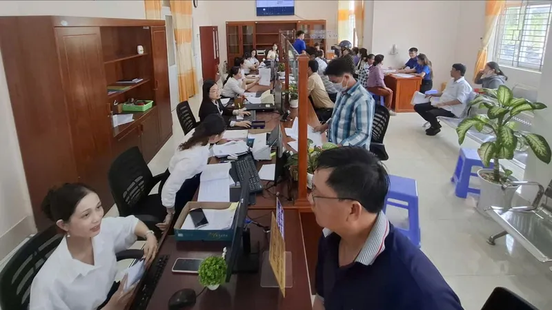 Cà Mau: Phủ sóng wi-fi đến cấp xã, giúp dân dễ dàng đăng ký dịch vụ công trực tuyến