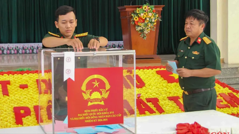 Khánh Hòa: Hoàn thành bầu cử sớm tại Lữ đoàn Đặc công nước 5