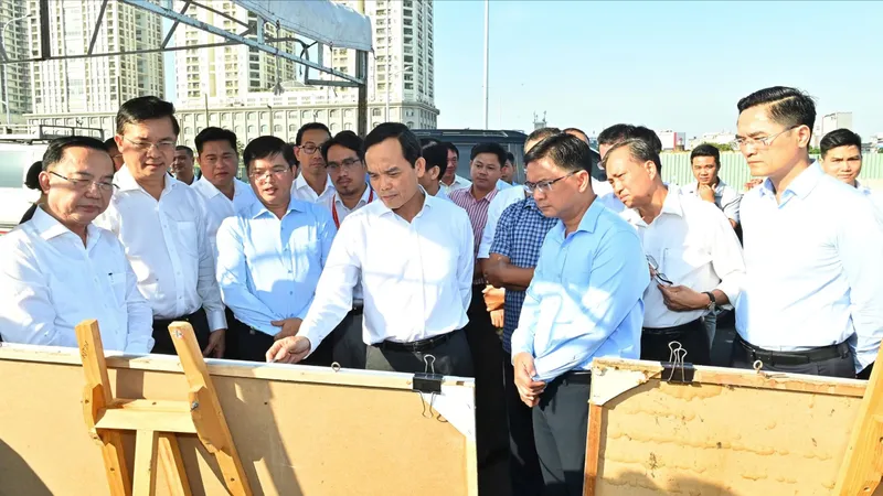 Bí thư Thành ủy TPHCM Trần Lưu Quang khảo sát tiến độ loạt dự án ở Trường đua Phú Thọ