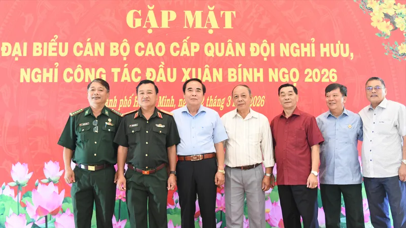 Quân khu 7 gặp mặt hơn 800 cán bộ cao cấp quân đội nghỉ hưu, nghỉ công tác