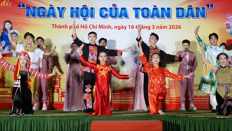 Chương trình nghệ thuật "Ngày hội của toàn dân"