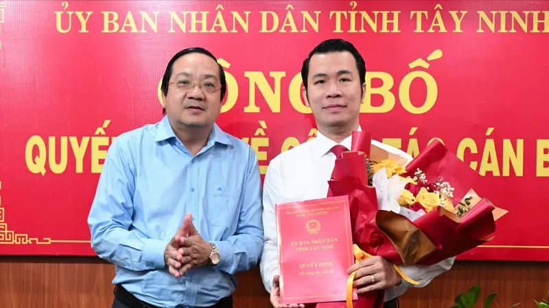 Tây Ninh có tân Giám đốc Sở Công thương, tân Chánh Văn phòng UBND tỉnh