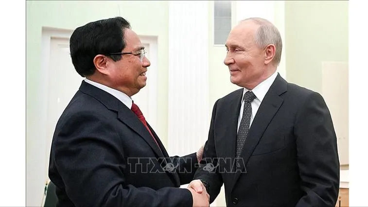 Thủ tướng Phạm Minh Chính hội kiến Tổng thống Nga Vladimir Putin