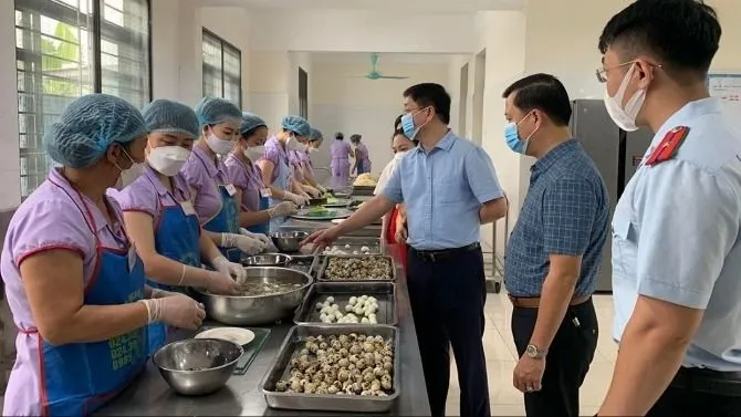 Hà Nội yêu cầu các cơ sở công khai, minh bạch nguồn gốc thực phẩm trước 10-4