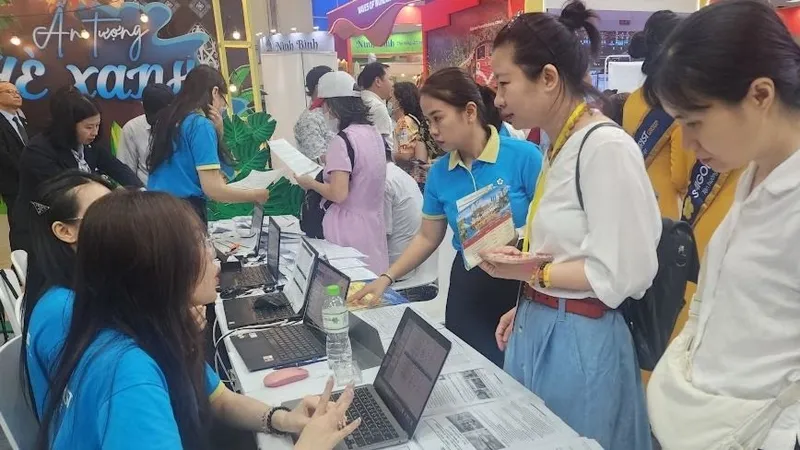 Tour giá "mềm" hút khách tại Hội chợ Du lịch quốc tế Việt Nam 2026