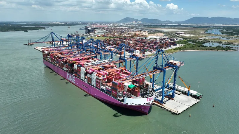 Dòng vốn FDI tăng tốc vào Việt Nam