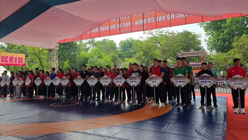 Gần 350 VĐV tham gia tranh tài tại Giải vô địch các Câu lạc bộ vật tự do, vật cổ điển quốc gia năm 2026
