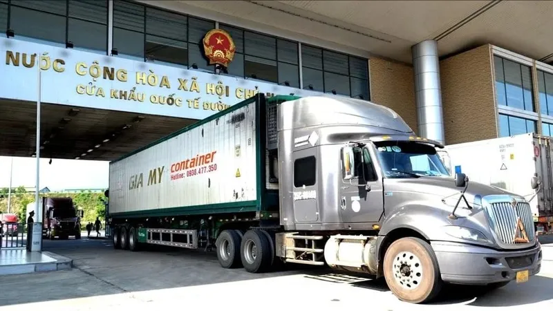 Xuất nhập khẩu hàng hóa thông suốt trong dịp nghỉ lễ
