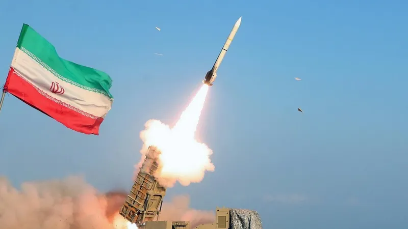 Iran cảnh báo các lực lượng Mỹ sẽ bị tấn công nếu tiến vào eo biển Hormuz