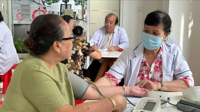 Cử tri đánh giá cao nhiều chương trình ý nghĩa của TPHCM