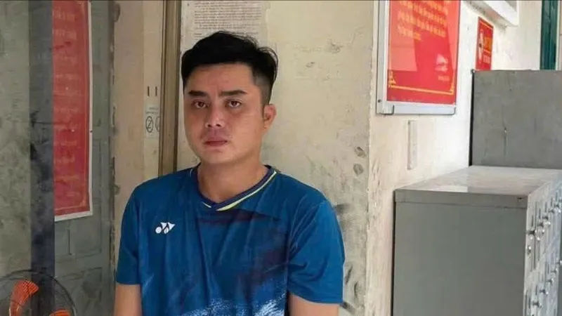 Bắt khẩn cấp người đàn ông nhiều lần bạo hành bé gái 3 tuổi