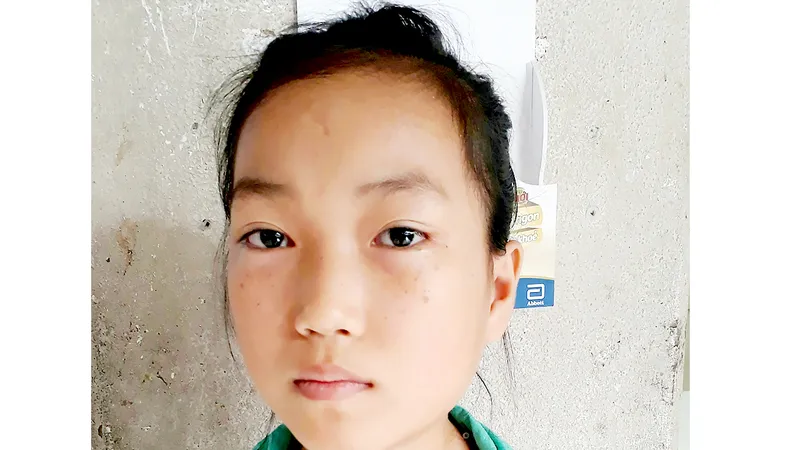 Nhà nghèo, mẹ góa con côi cùng bệnh nặng