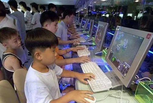 Phu huynh cần điều tiết, giám sát con chơi game