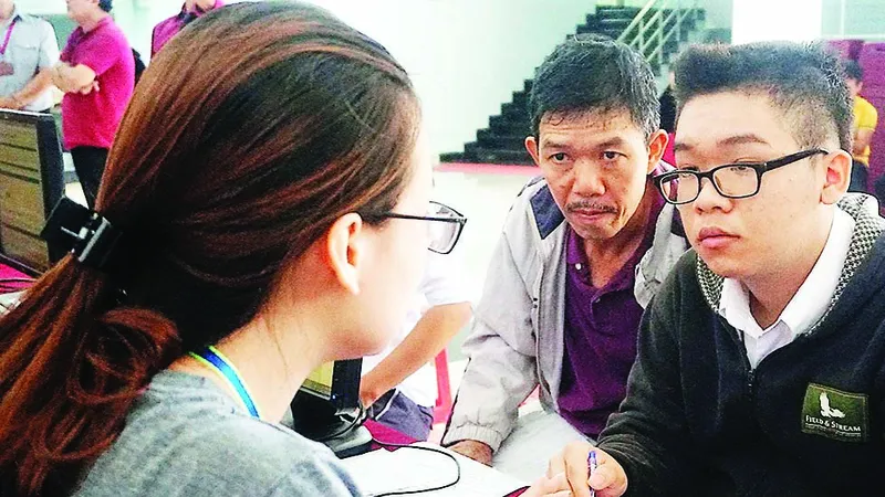 Thí sinh làm thủ tục nhập học tại Trường Đại học Tôn Đức Thắng