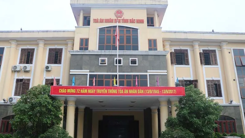 Hoãn phiên tòa xét xử vụ án đe dọa Chủ tịch tỉnh Bắc Ninh