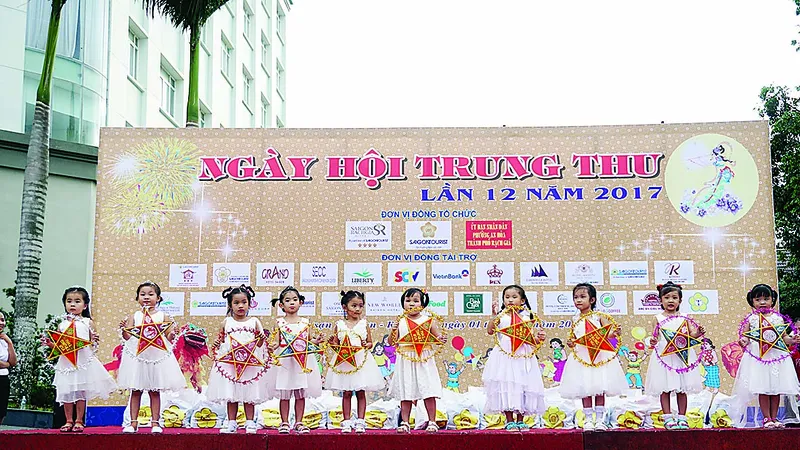 Saigontourist tổ chức ngày hội Trung thu lần thứ 12 năm 2017