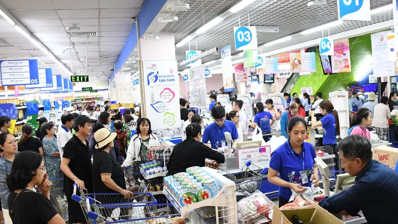 Sắp khai trương Co.opmart Chu Văn An, giảm giá mạnh và tặng khách hàng Honda LEAD