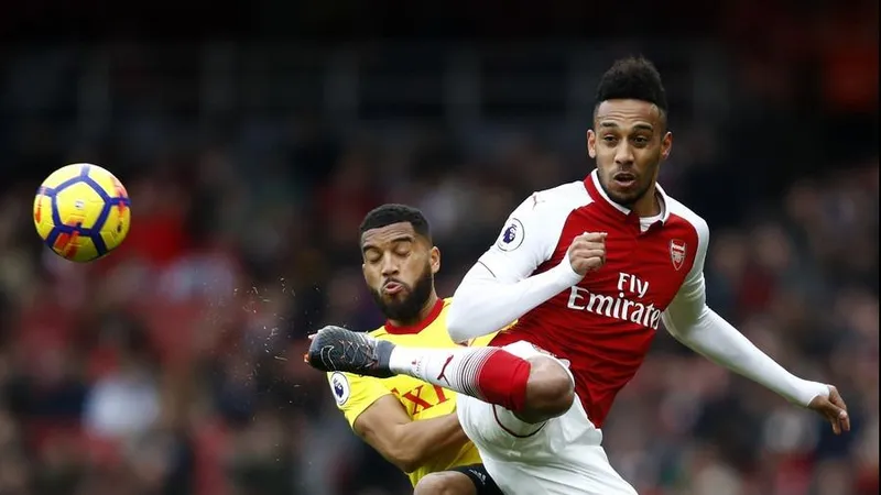 Aubameyang (phải, Arsenal) sẽ tiếp tục ghi bàn trước Watford.