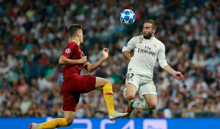 Dani Carvajal (phải) là trụ cột của Real Madrid.