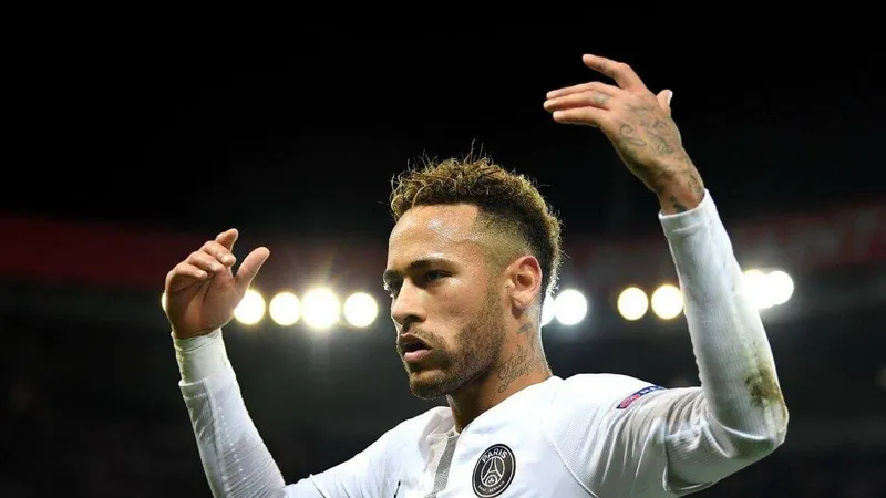 Neymar lại dính chấn thương