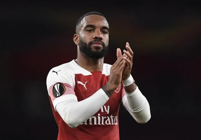 Vì sao Barca phải mua Lacazette để thay thế Luis Suarez