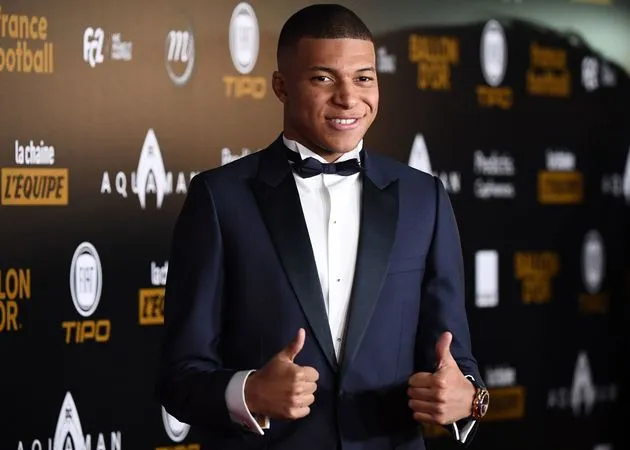 Mbappe tôn vinh thành tích kỳ diệu của Pele