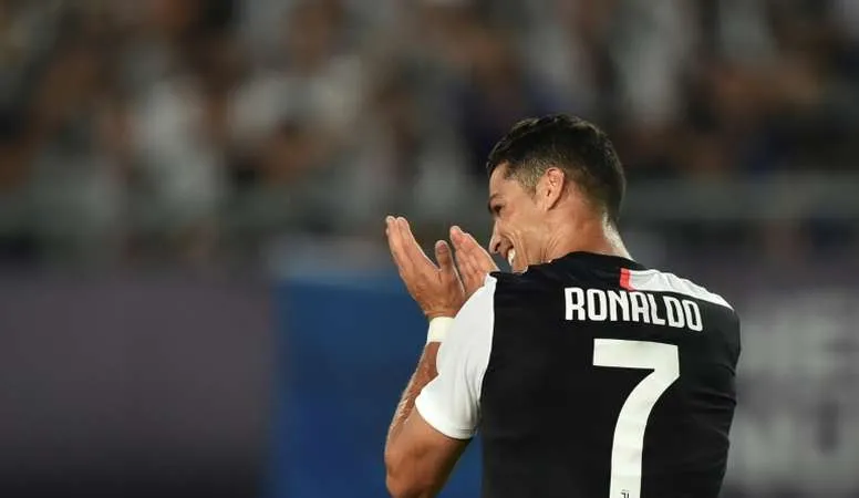 Ronaldo hốt hợp đồng 162 triệu euro với Nike